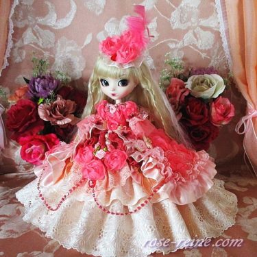 ベルサイユの薔薇 カーマインピンクの可憐なプリンセスドールドレス