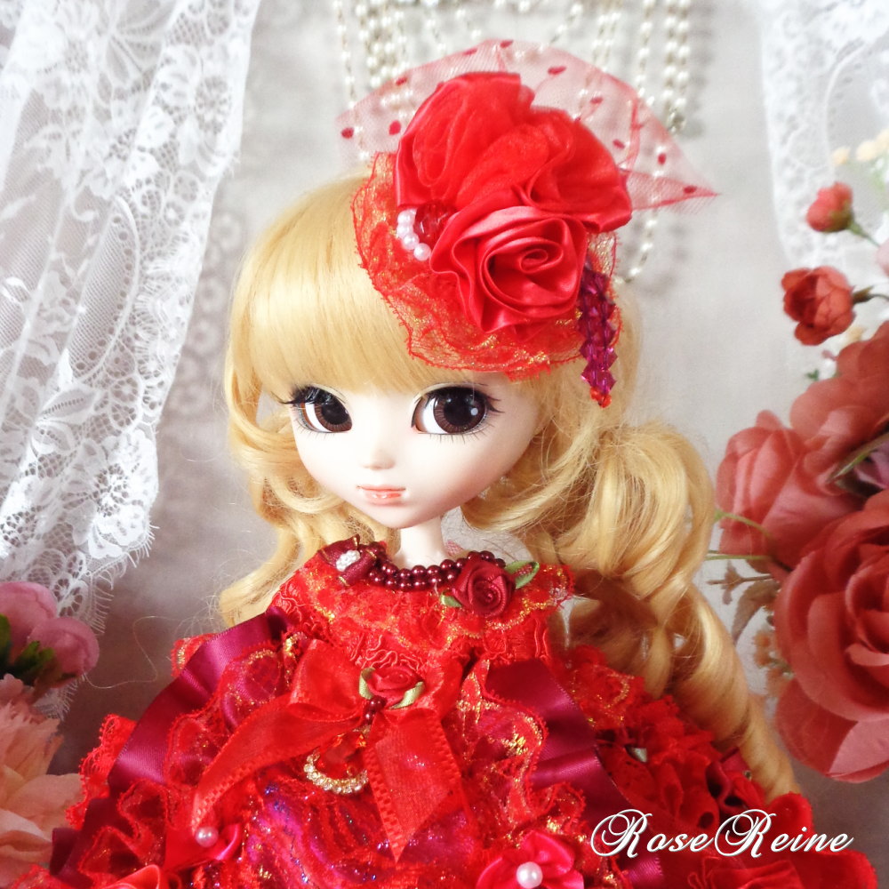 マリーアントワネット 高貴な深紅のゴージャスフリルドールドレス