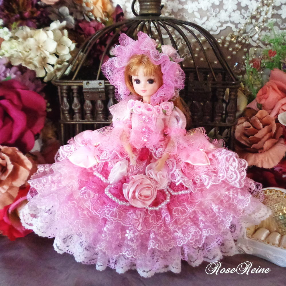 ロリータロマンス 薔薇の花園を舞うローズピンクの妖精 可憐で儚い夢のドールドレス