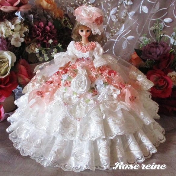 ベルサイユの薔薇 ロマンティックプリンセスの豪華ボリュームフリルドールドレス